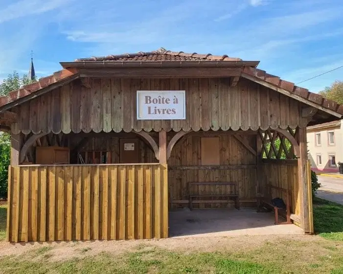 La boite a livre de la petite raon